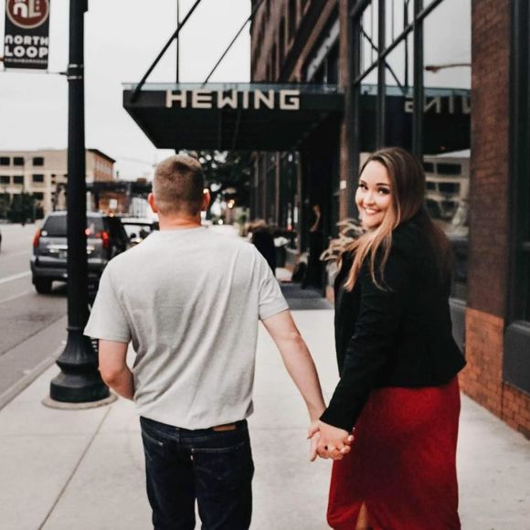 Meet your Posher, Lauren - Picture 1 of 1